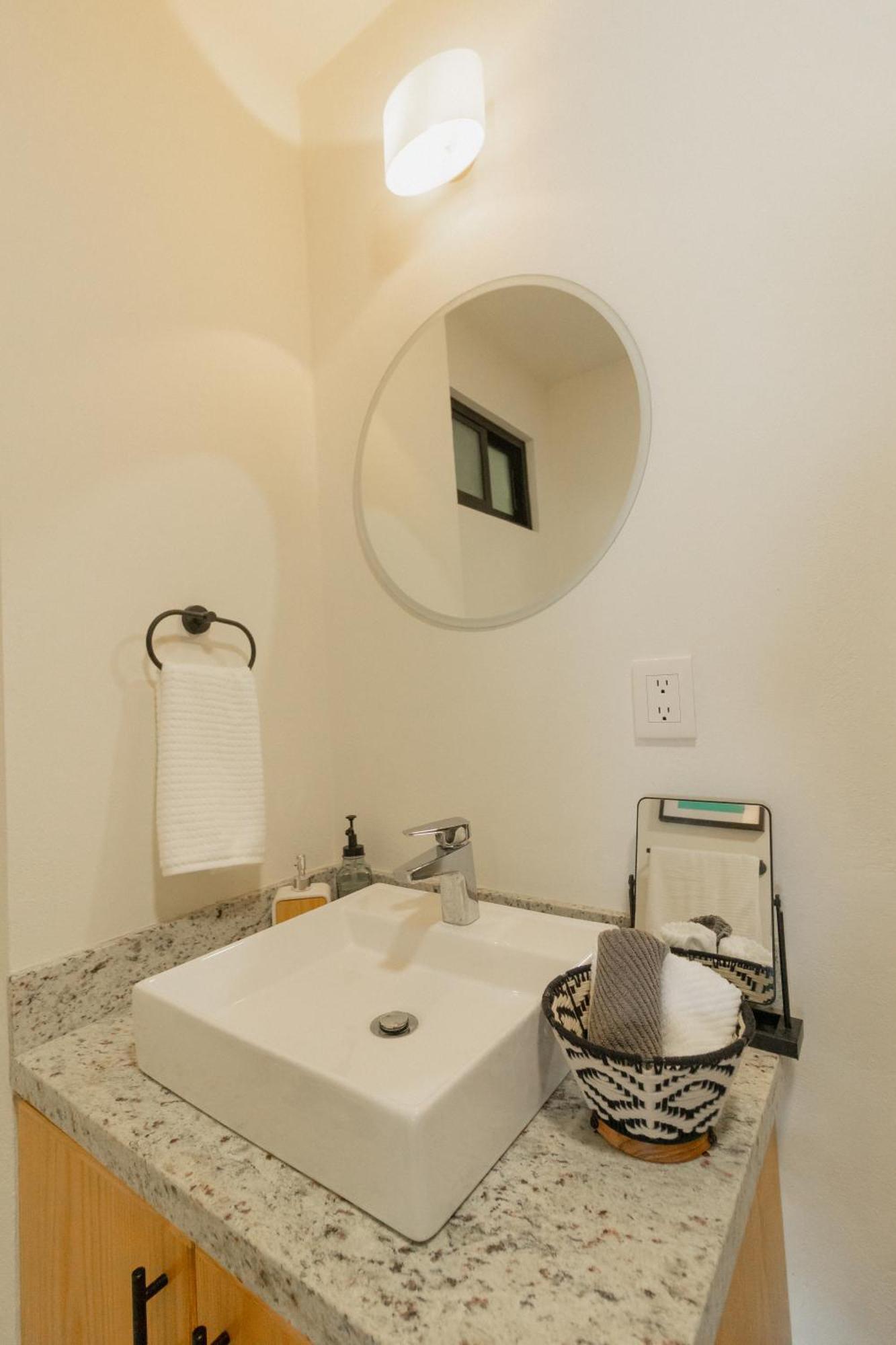 Cozy Apartment With Pool In Bacalar Center Екстериор снимка